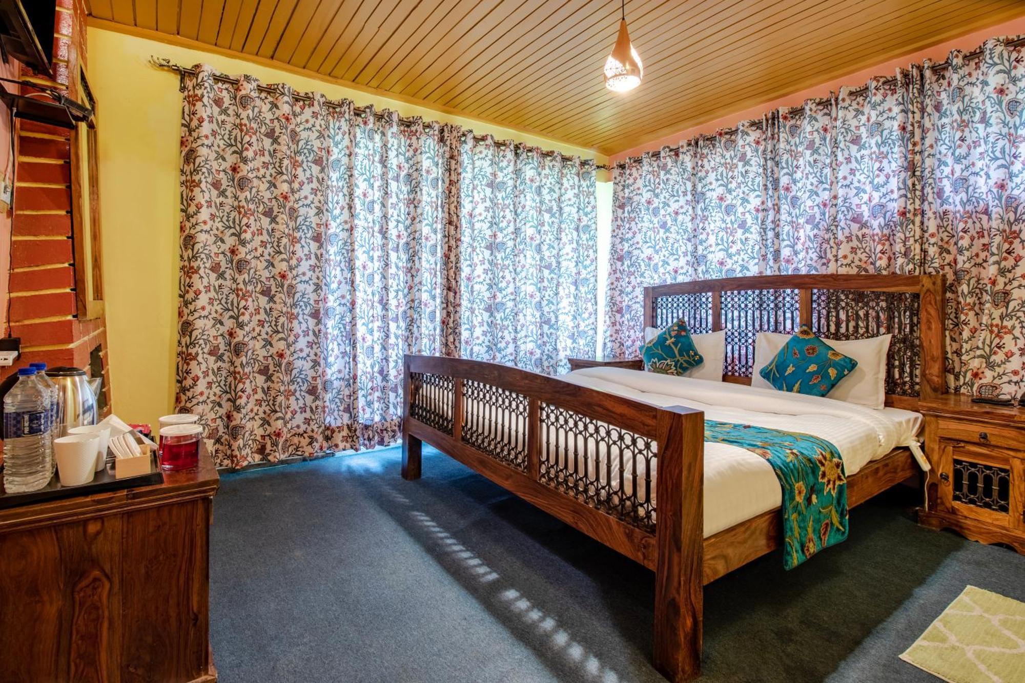 Hotel Little Silver Пахалгам Экстерьер фото